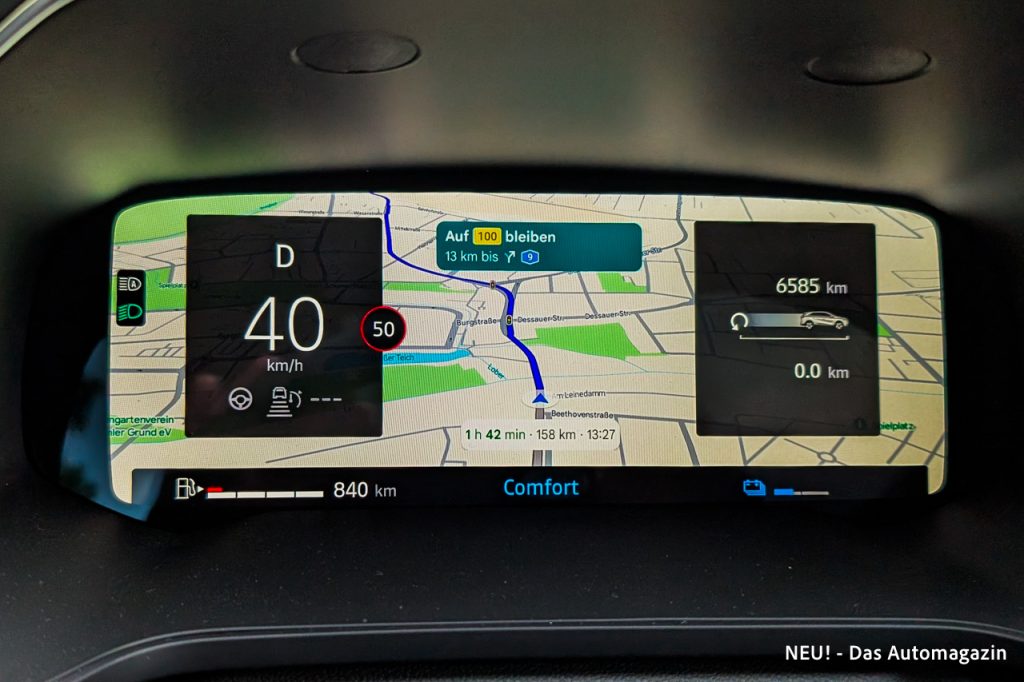 Mitsubishi Grandis Hybrid Cockpit