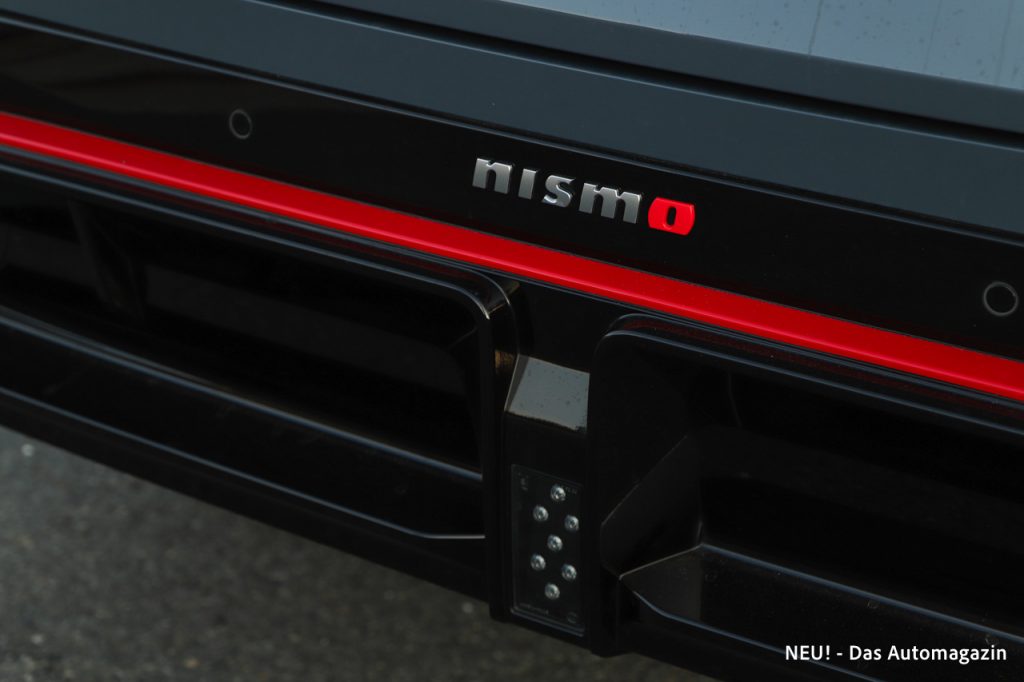 Nissan Ariya Nismo Badge hinten