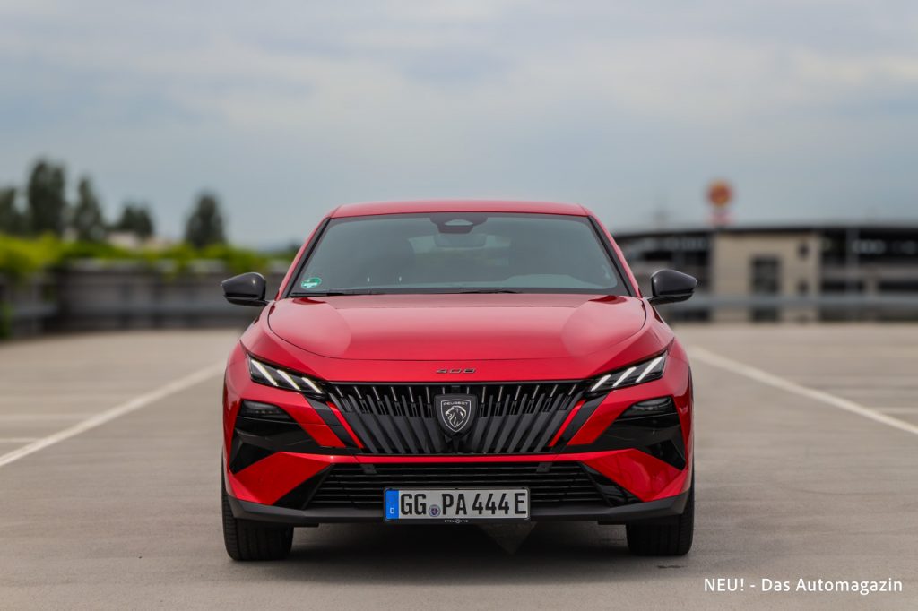 Peugeot E-408 Facelift Front