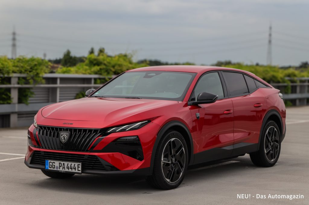 Peugeot E-408 Facelift seitlich vorne