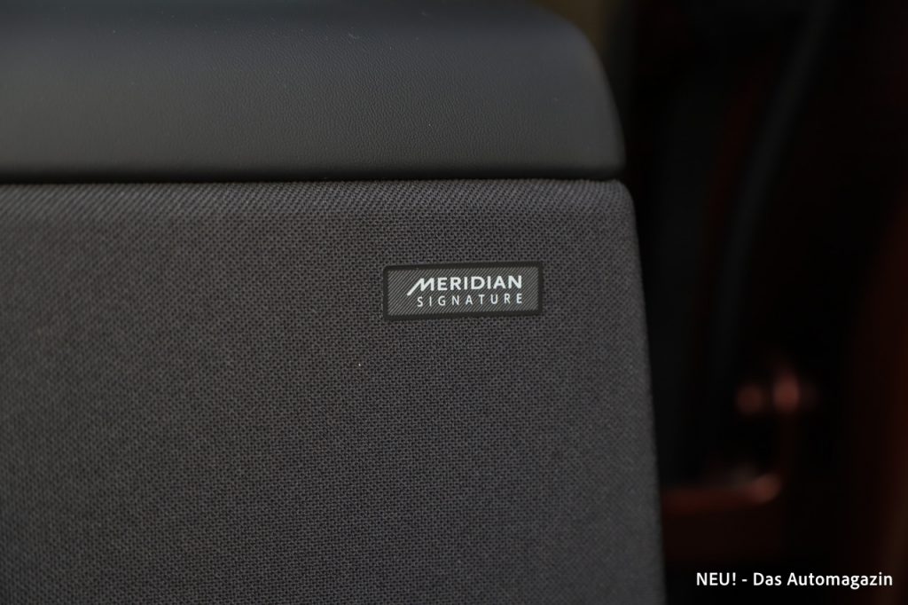 Range Rover Sport SV Meridian Signature Soundsystem