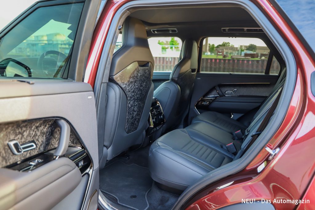Range Rover Sport SV Fond