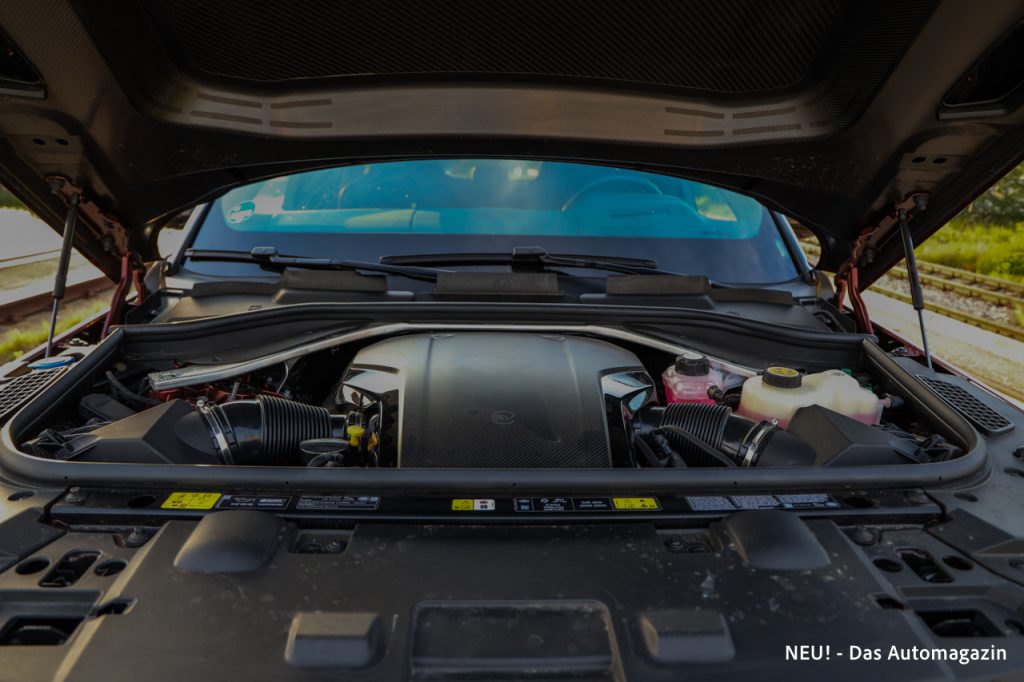Range Rover Sport SV Motor