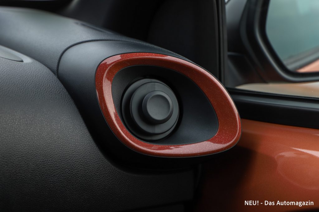 Toyota Aygo X Hybrid Lüftungsdüse Cinnamon Bronze