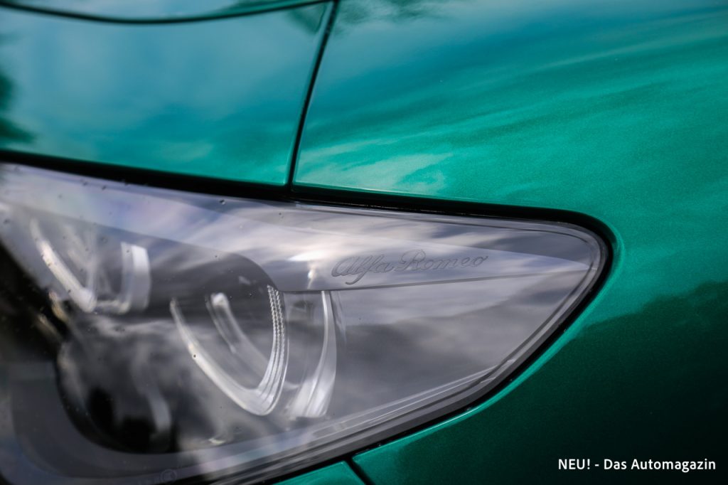 Alfa Romeo Stelvio Diesel Detail Scheinwerfer