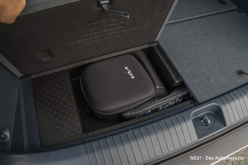 Kia PV5 Passenger Fach für Ladekabel