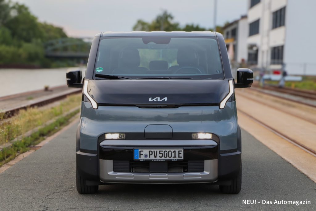 Kia PV5 Passenger Front