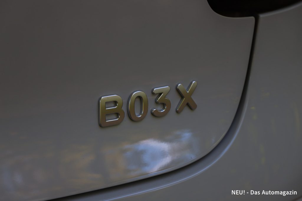 B03X Schriftzug