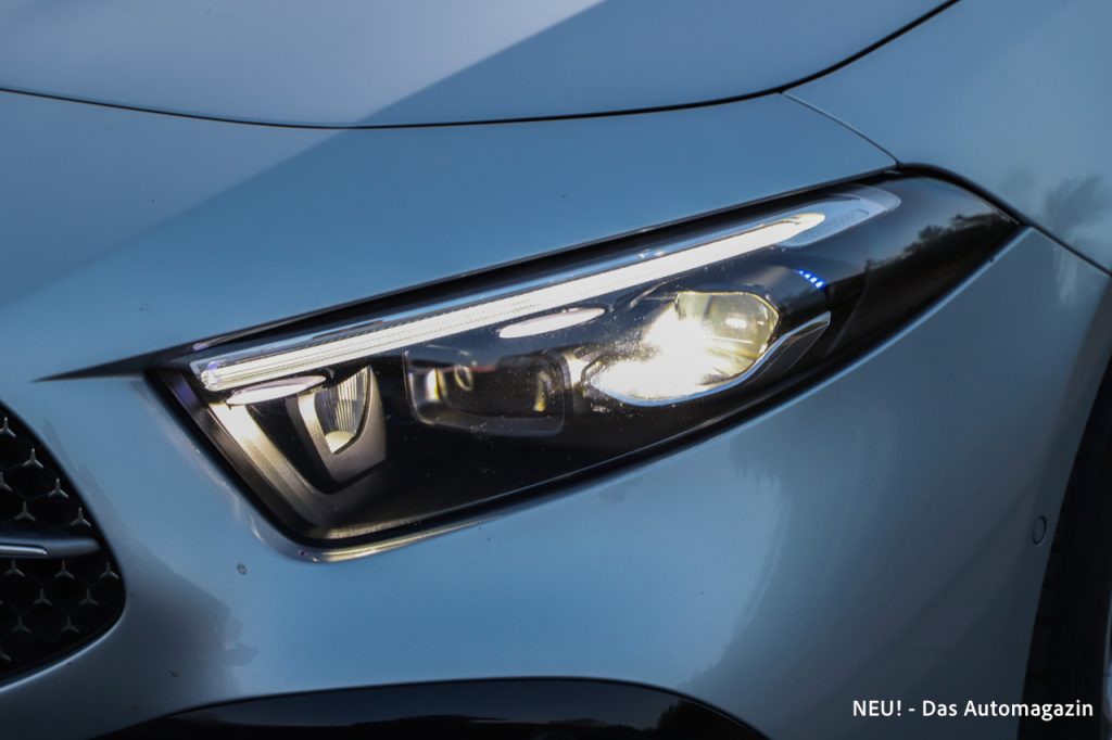 Mercedes-Benz A 200 Multibeam LED Scheinwerfer
