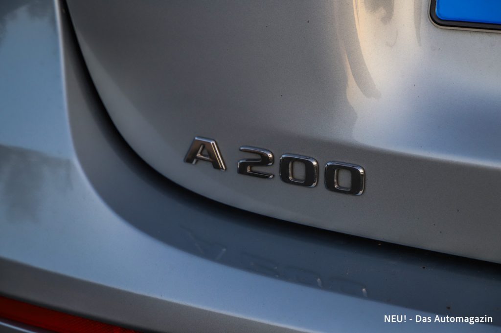 A 200 Schriftzug