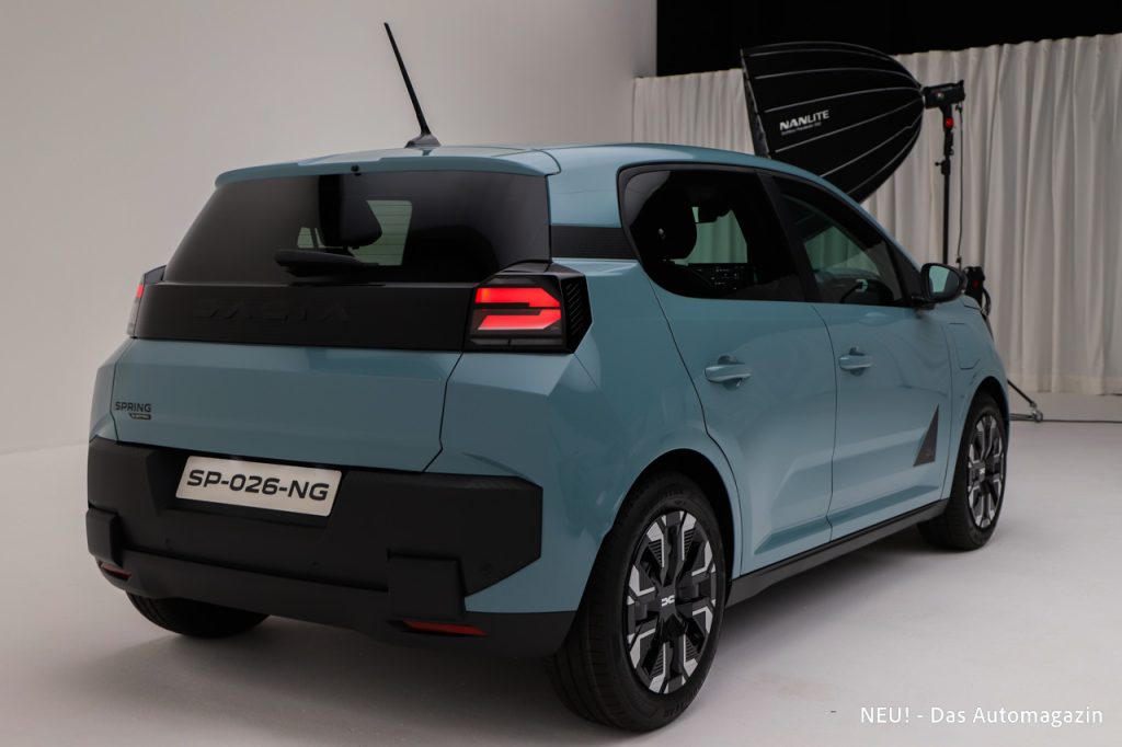 Neuer Dacia Spring rear