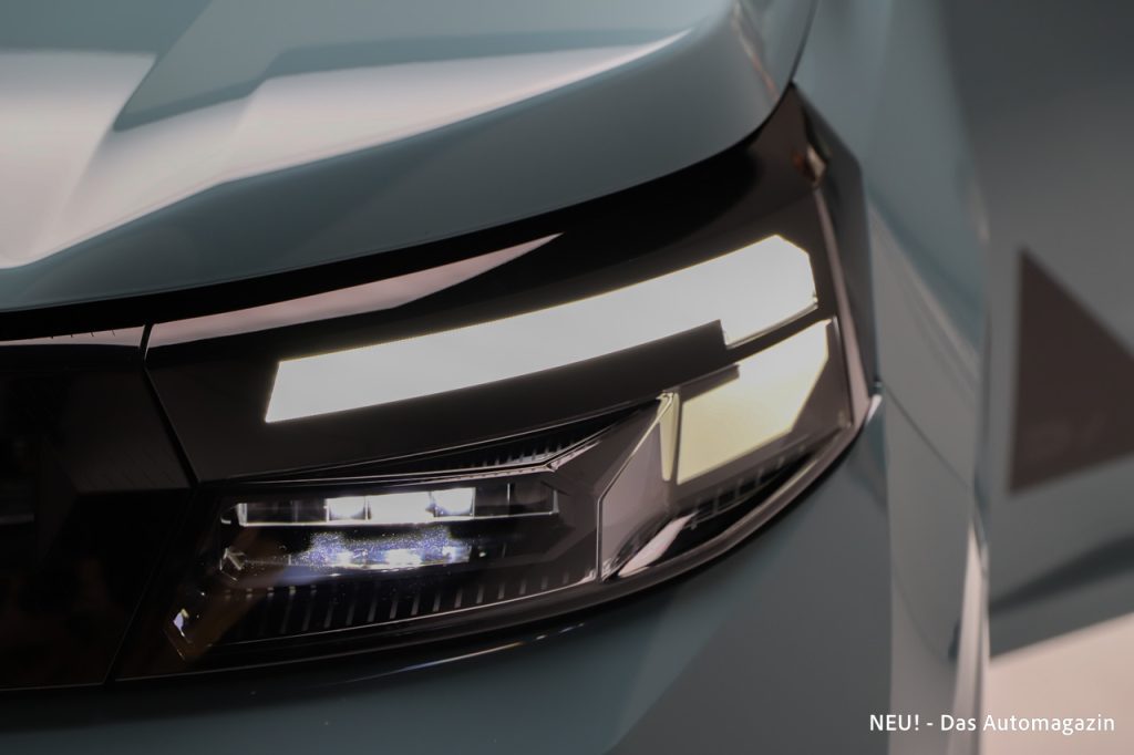 Neuer Dacia Spring Voll-LED-Scheinwerfer