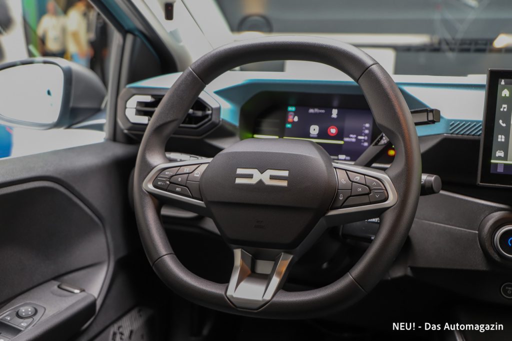 Neuer Dacia Spring Lenkrad