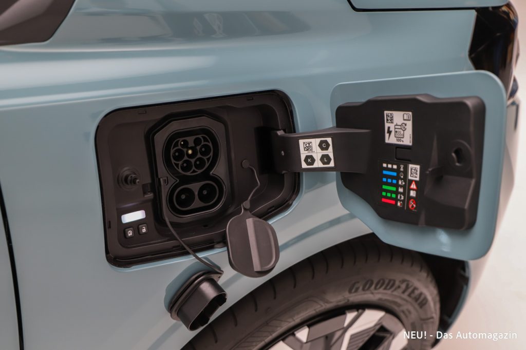 Neuer Dacia Spring CCS Ladeanschluss