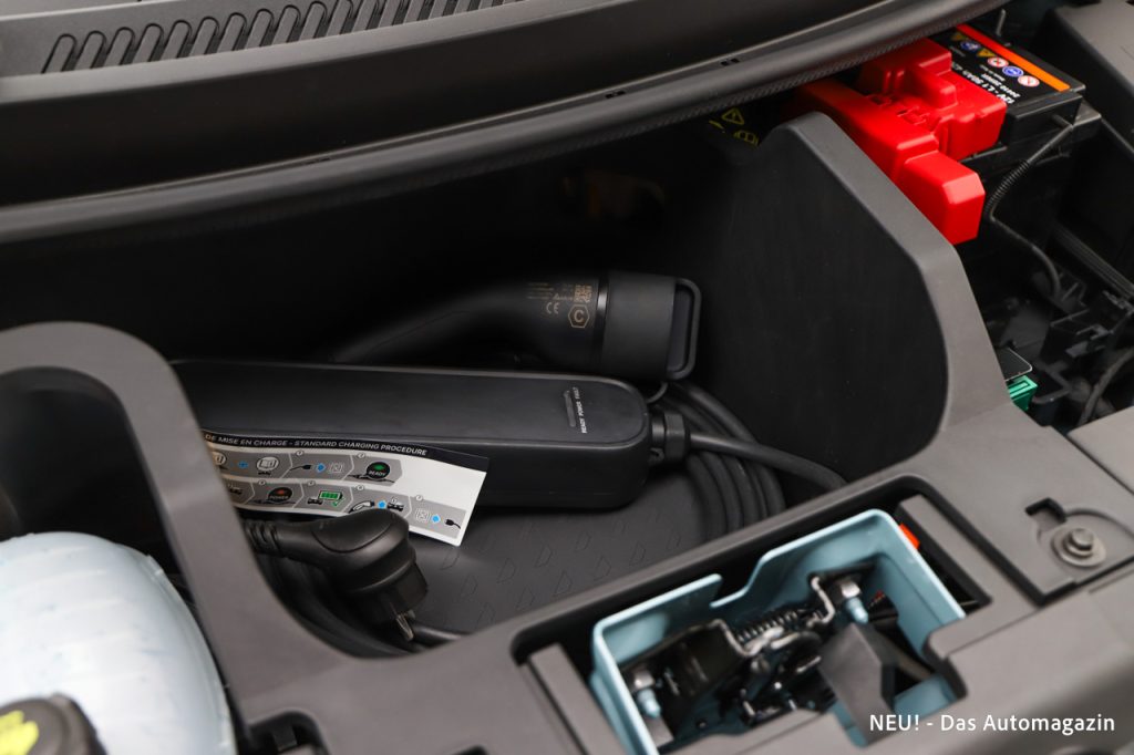 Neuer Dacia Spring Frunk