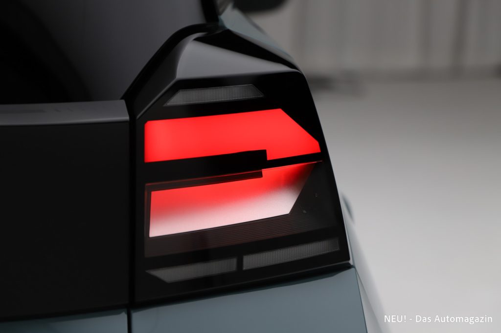 Neuer Dacia Spring LED Heckleuchte