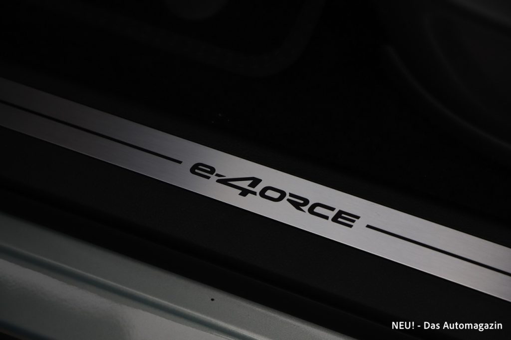 Nissan Ariya e-4orce Einstiegsleiste