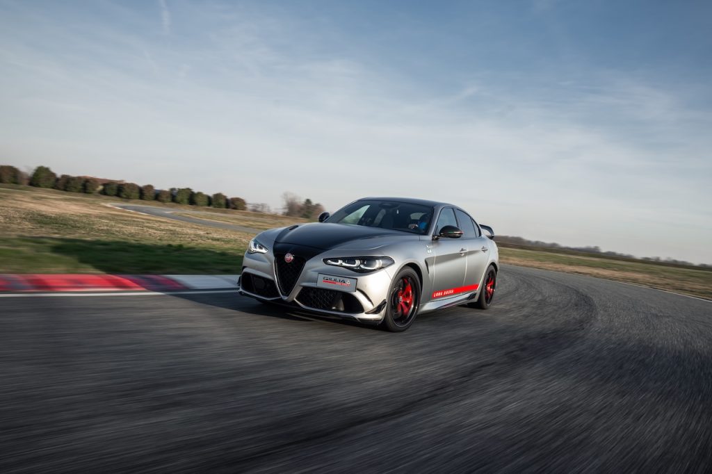 Alfa Romeo Giulia Quadrifoglio Luna Rossa Front