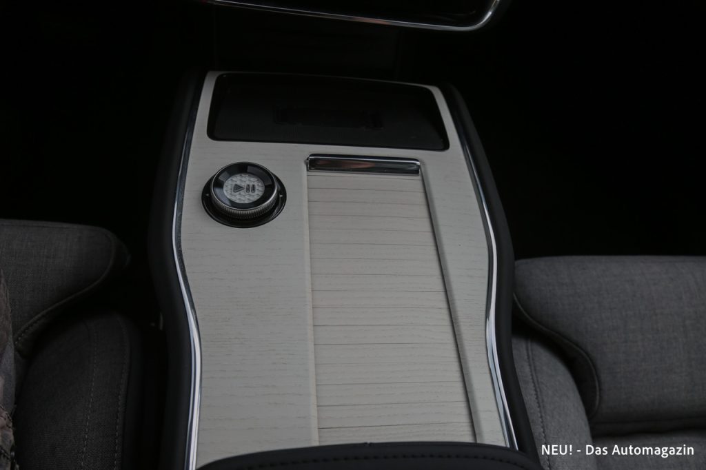 Volvo EX90 Twin Motor Mittelkonsole