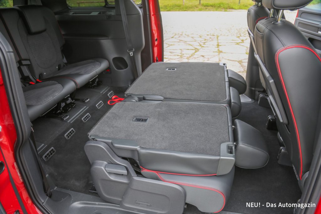 VW ID.Buzz GTX umgeklappte Sitze zweite Reihe