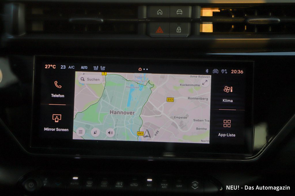 Alfa Romeo Junior Ibrida Q4 Infotainment