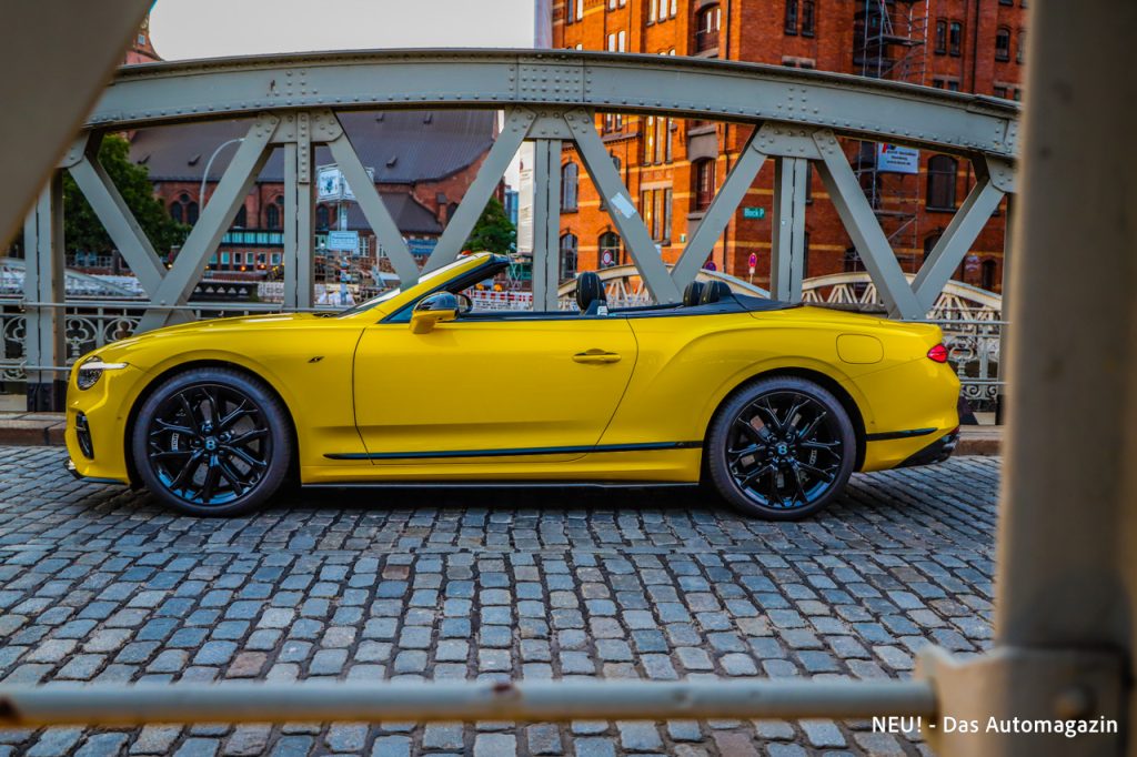 Bentley Continental GTC S side