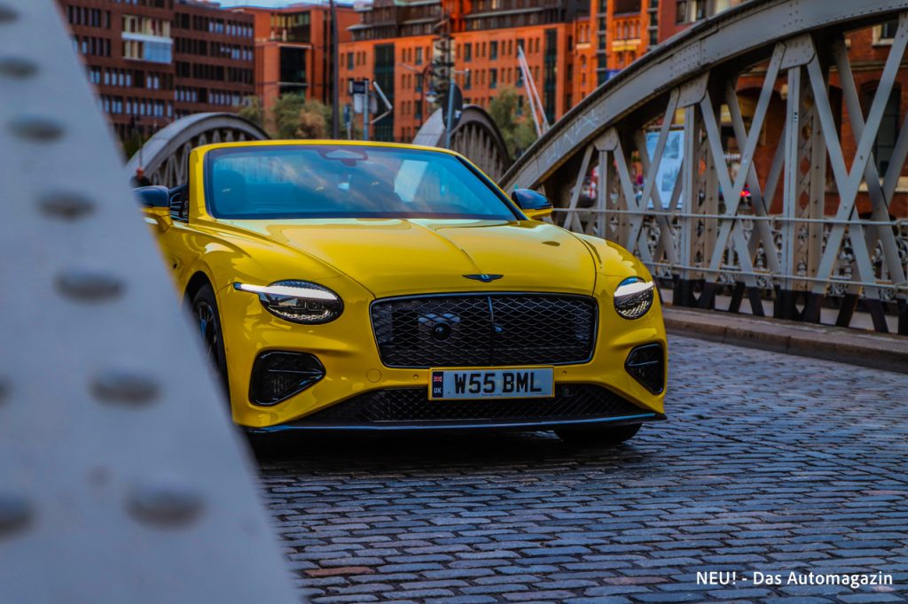 Bentley Continental GTC S vorne
