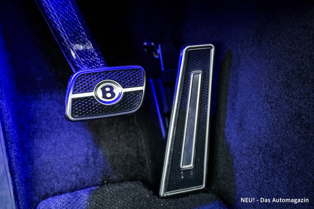 Bentley Continental GTC S Pedale