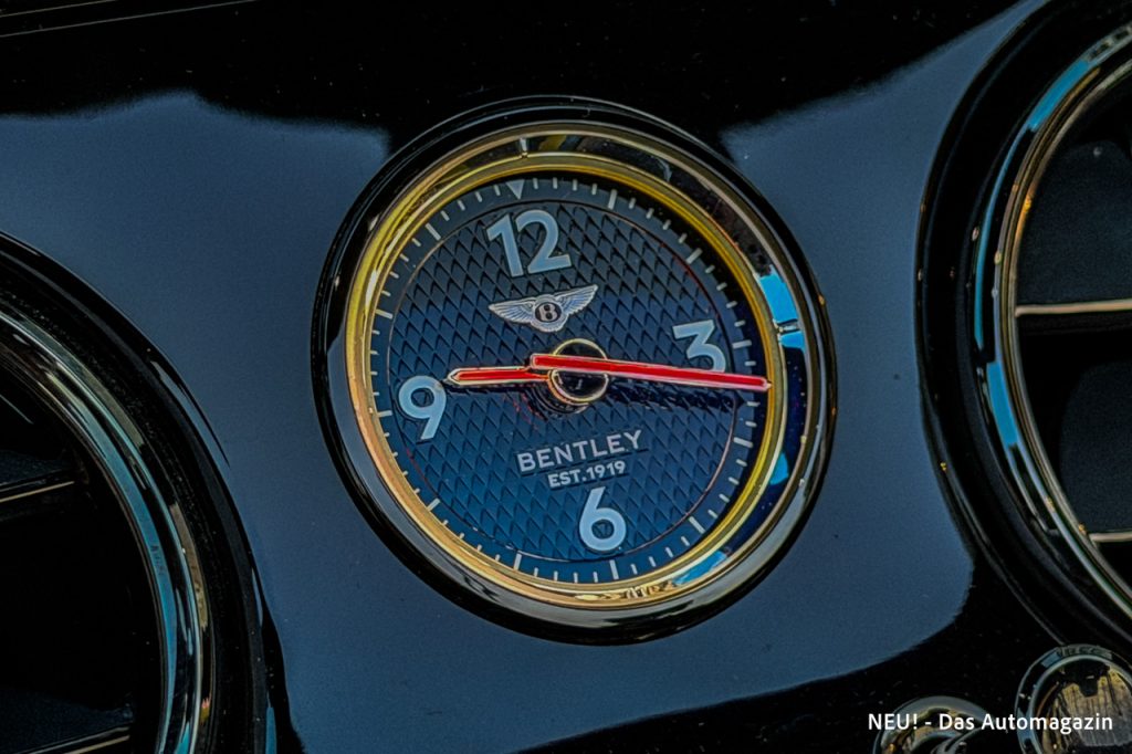 Bentley Continental GTC S analoge Uhr