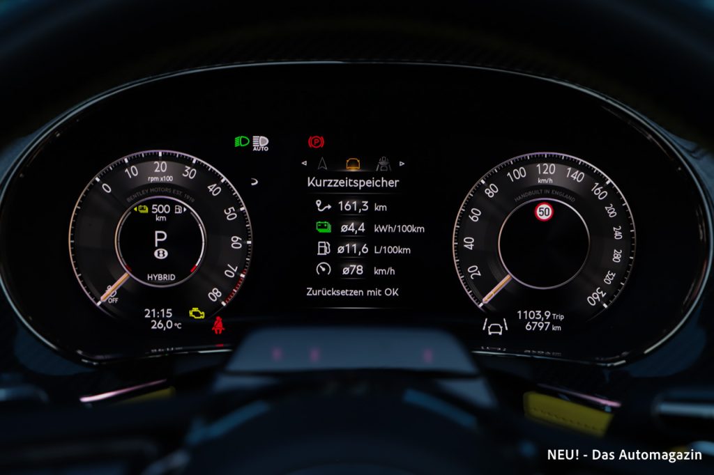 Bentley Continental GTC S Cockpit