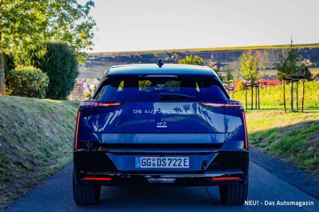 DS No.7 E-Tense Heck