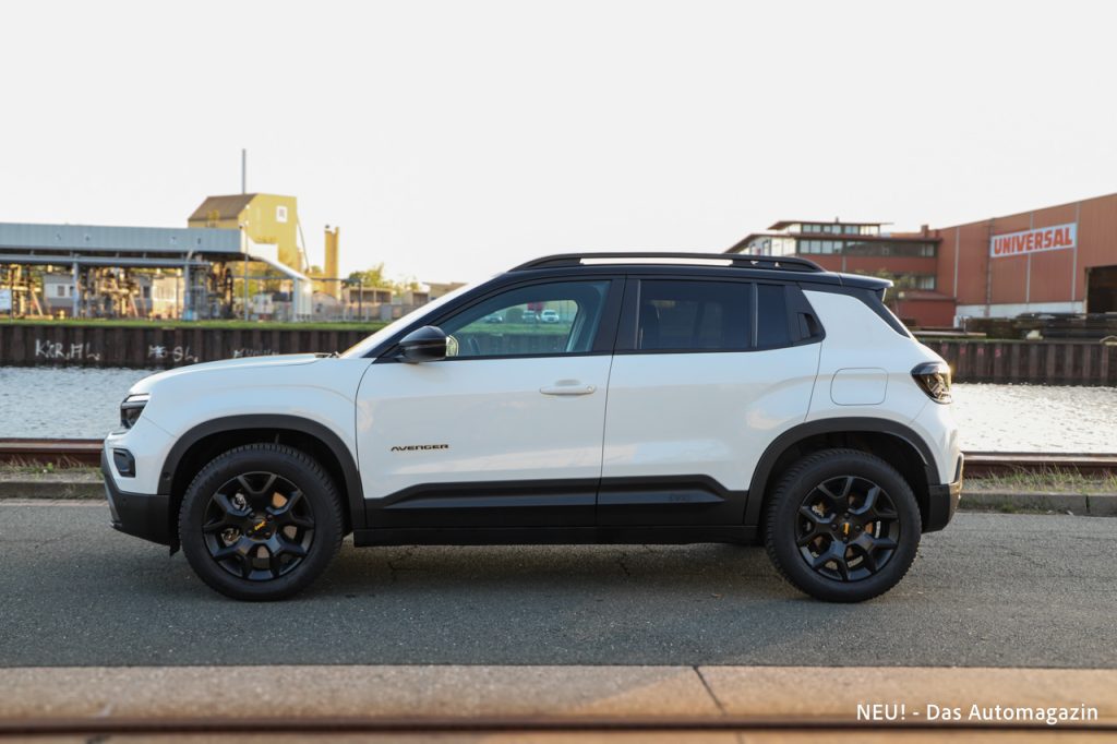 Jeep Avenger 4xe Seite