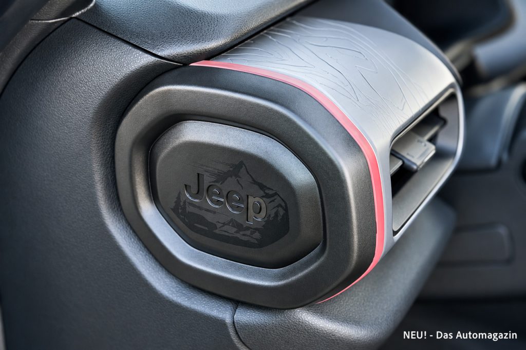 Jeep Avenger 4xe Türanschlag Detail