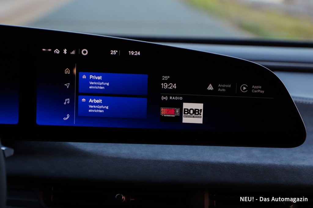 Lucid Air Sapphire Infotainment