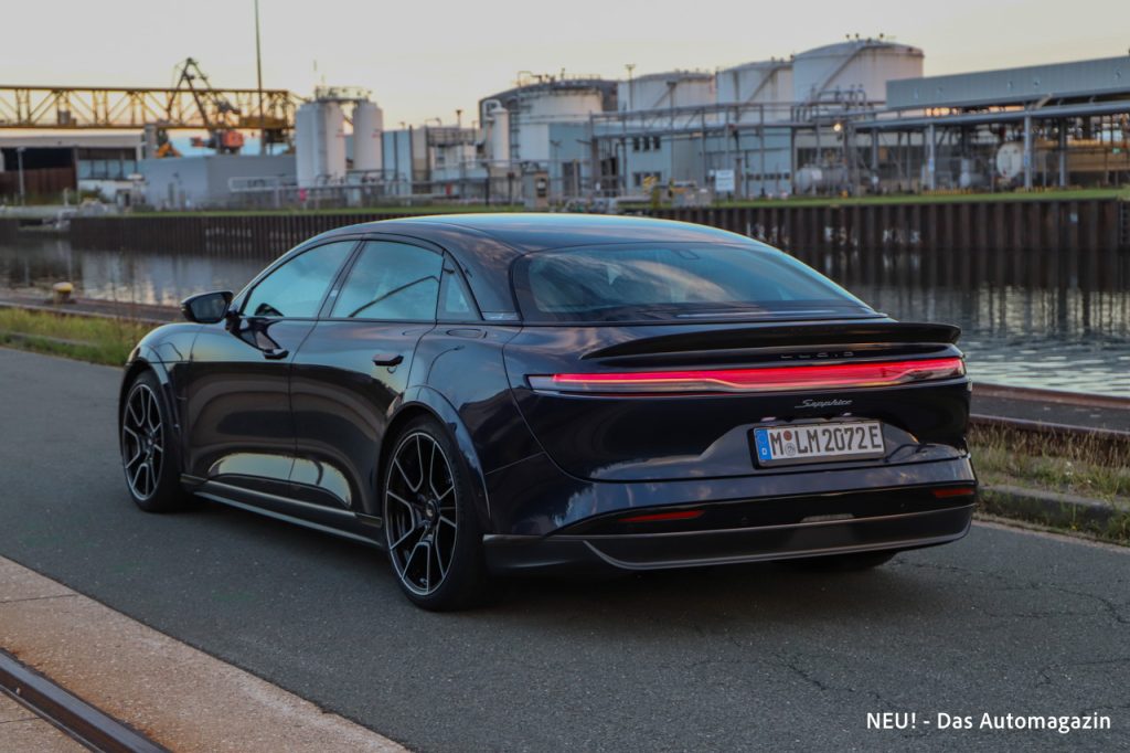 Lucid Air Sapphire hinten