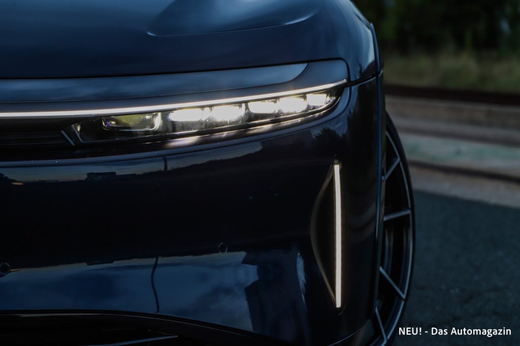 Lucid Air Sapphire Lichtsignatur