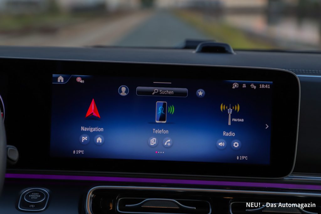 Mercedes-Benz V 300d 4Matic MBUX Infotainment