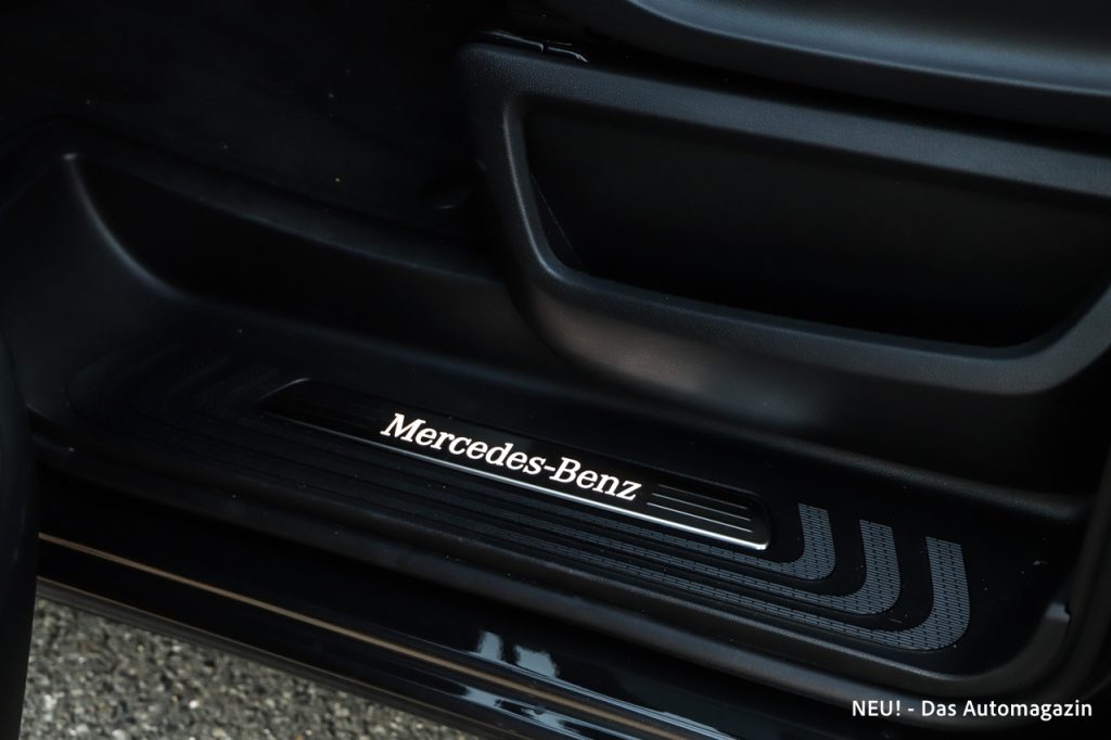 Mercedes-Benz V 300d 4Matic beleuchtete Einstiegsleiste