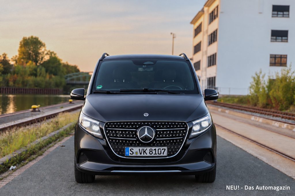 Mercedes-Benz V 300d 4Matic Front