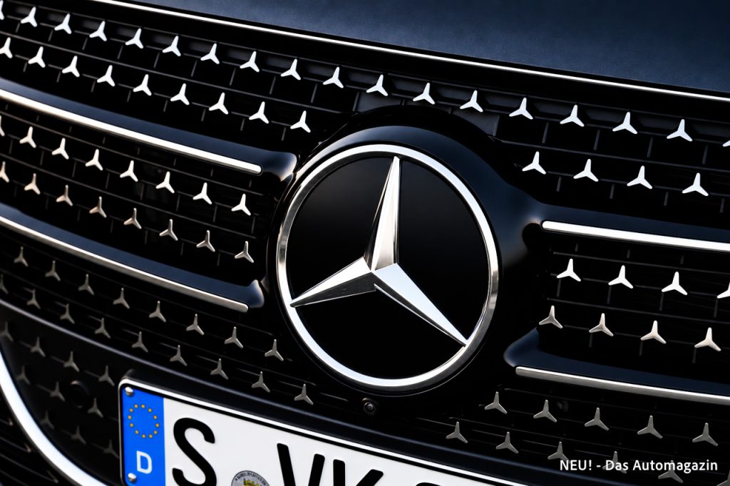 Mercedes-Stern im Kühlergrill V-Klasse