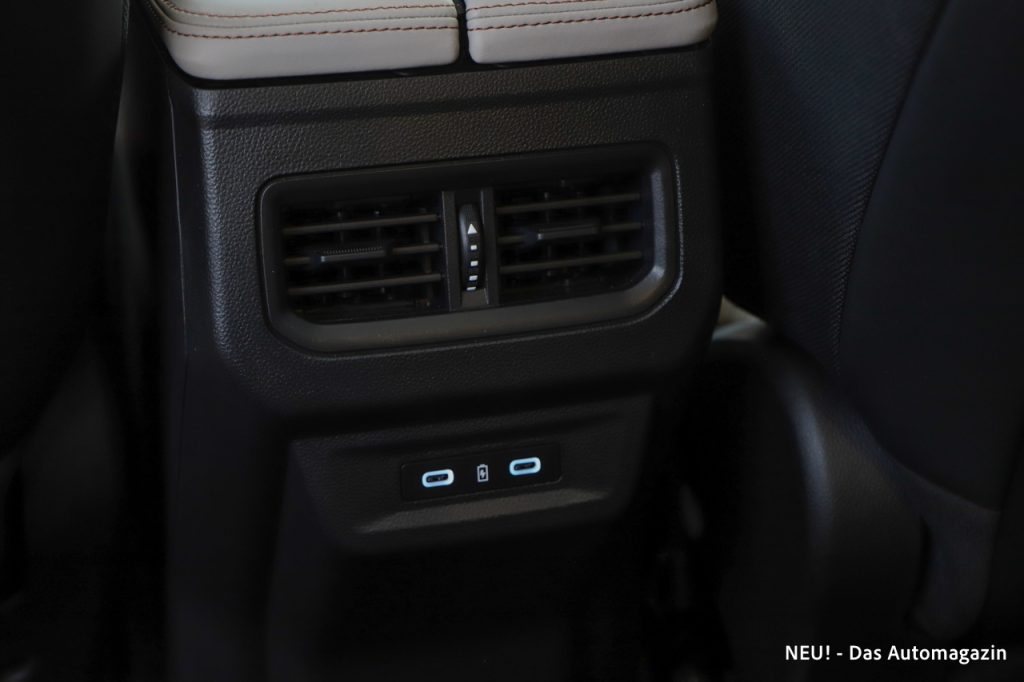 Renault Espace Full Hybrid USB-C-Slots hinten