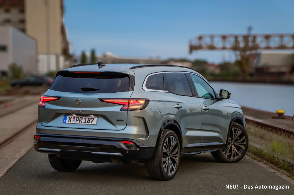 Renault Espace Full Hybrid rear
