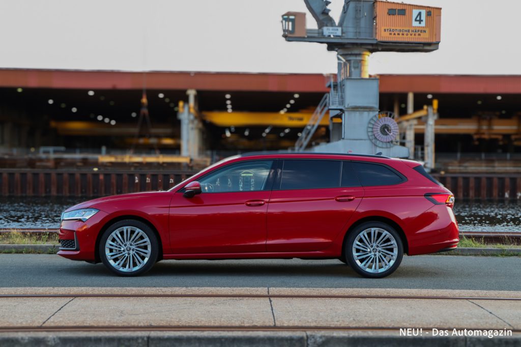 Skoda Superb Combi 4x4 Seite