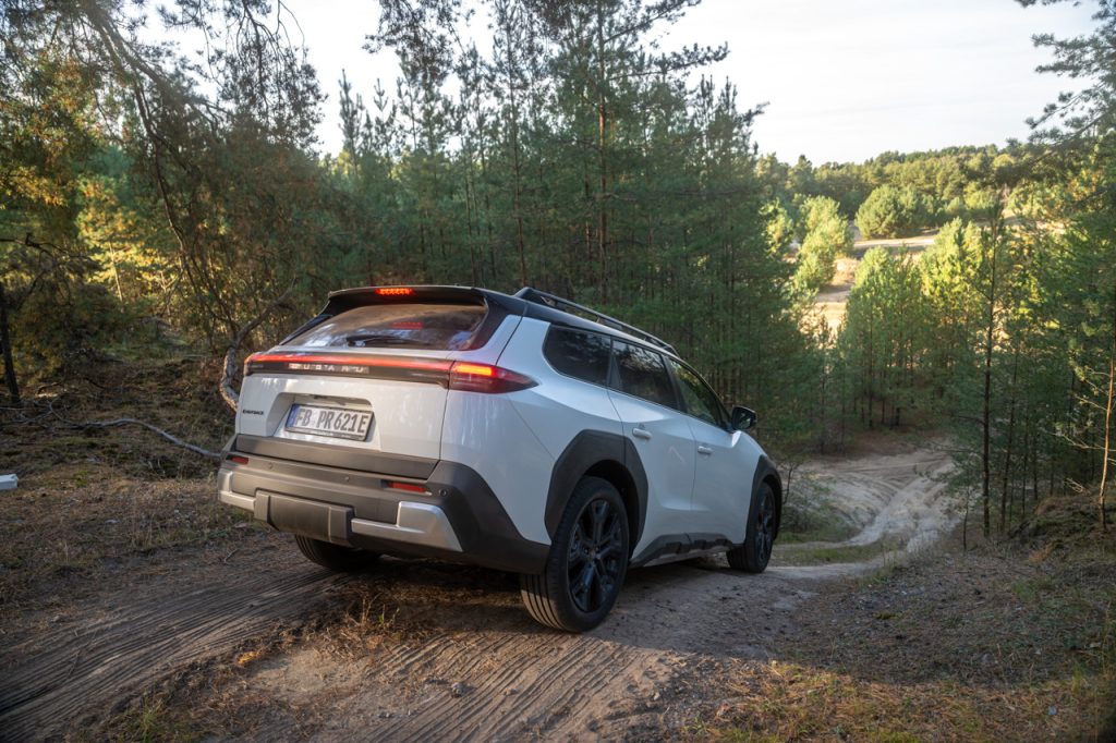 Subaru E-Outback rear