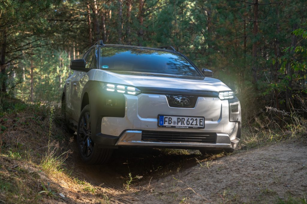 Subaru E-Outback Front