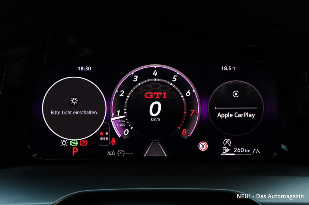 VW Golf GTI Edition 50 Cockpit