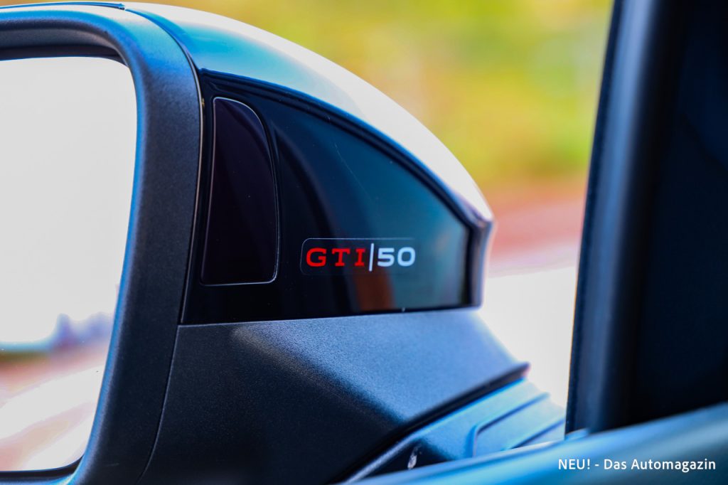 GTI 50 Schriftzug Spiegel
